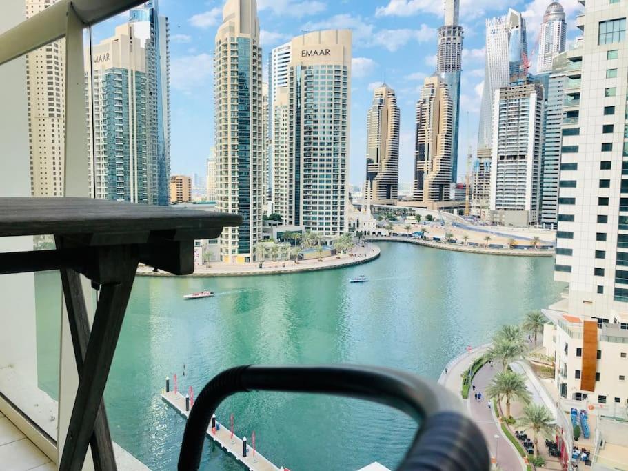 Full Sea View With Balcony - Studio Apartment - 10 Min To Jbr - Dubai Exterior foto
