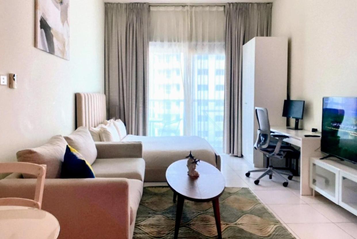 Full Sea View With Balcony - Studio Apartment - 10 Min To Jbr - Dubai Exterior foto